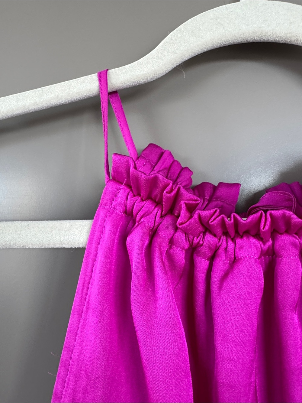 Express Pink Magenta Ruffled Neck Tank Top Open Back Size Small - Picture 4 of 13